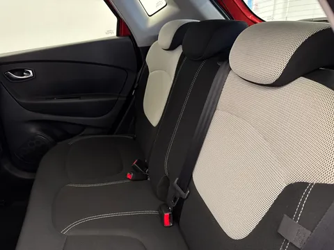 HN69EZM Renault Captur 0.9 TCE 90 Iconic 5dr Thumbnail #10