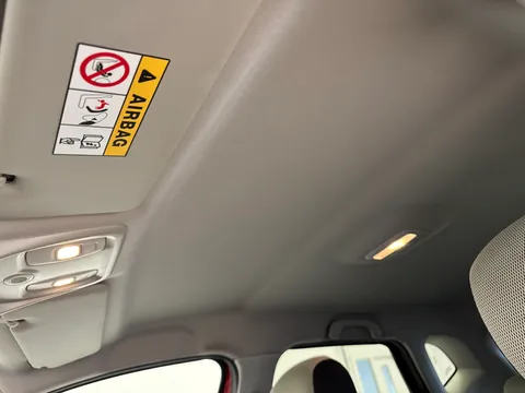 HN69EZM Renault Captur 0.9 TCE 90 Iconic 5dr Thumbnail #14