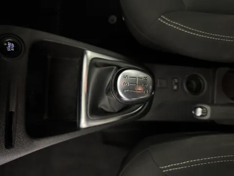 HN69EZM Renault Captur 0.9 TCE 90 Iconic 5dr Thumbnail #15