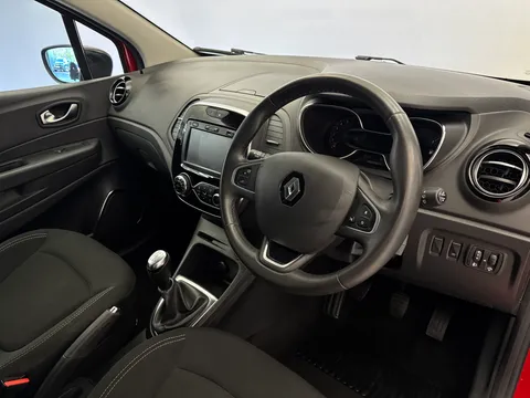 HN69EZM Renault Captur 0.9 TCE 90 Iconic 5dr Thumbnail #21