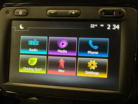 HN69EZM Renault Captur 0.9 TCE 90 Iconic 5dr Thumbnail #26