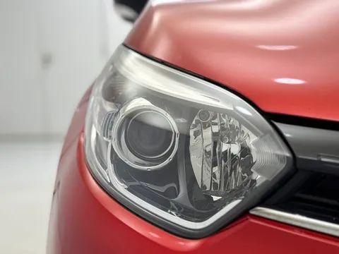 HN69EZM Renault Captur 0.9 TCE 90 Iconic 5dr Thumbnail #32