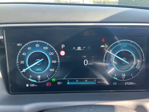 OY72KVA Hyundai Tucson 1.6 TGDi Plug-in Hybrid Ultimate 5dr 4WD Auto Thumbnail #13