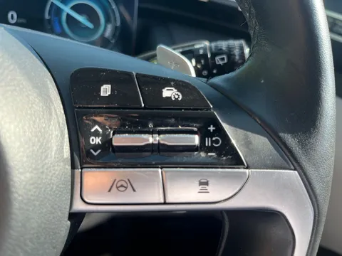 OY72KVA Hyundai Tucson 1.6 TGDi Plug-in Hybrid Ultimate 5dr 4WD Auto Thumbnail #21