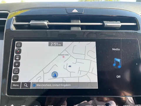 OY72KVA Hyundai Tucson 1.6 TGDi Plug-in Hybrid Ultimate 5dr 4WD Auto Thumbnail #22