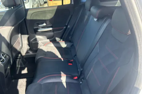 KX72WAO Mercedes-Benz Gla GLA 220d 4Matic AMG Line Prem + Night Ed 5dr Auto Thumbnail #10