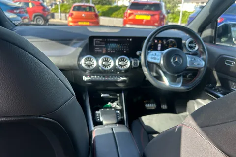 KX72WAO Mercedes-Benz Gla GLA 220d 4Matic AMG Line Prem + Night Ed 5dr Auto Thumbnail #11