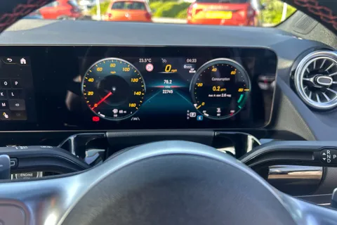 KX72WAO Mercedes-Benz Gla GLA 220d 4Matic AMG Line Prem + Night Ed 5dr Auto Thumbnail #14