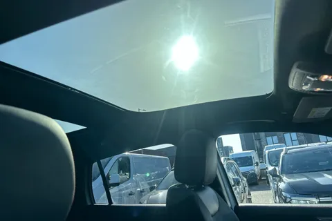 KX72WAO Mercedes-Benz Gla GLA 220d 4Matic AMG Line Prem + Night Ed 5dr Auto Thumbnail #18