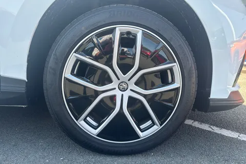 DH75KPO Mg Motor Uk Mg4 150kW Trophy EV Long Range 64kWh 5dr Auto Thumbnail #5