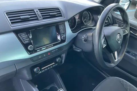 DE68RZB Škoda Fabia 1.0 MPI 75 Colour Edition 5dr Thumbnail #11