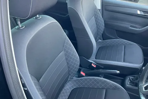 DE68RZB Škoda Fabia 1.0 MPI 75 Colour Edition 5dr Thumbnail #25