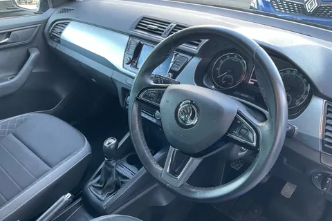 DE68RZB Škoda Fabia 1.0 MPI 75 Colour Edition 5dr Thumbnail #29