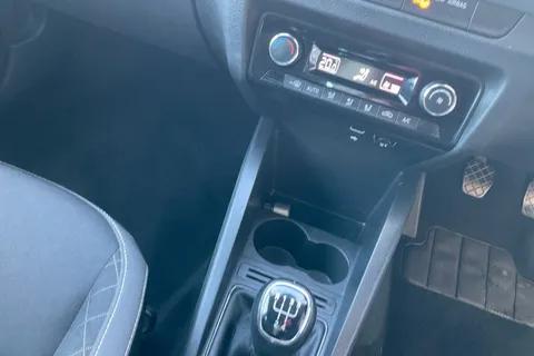 DE68RZB Škoda Fabia 1.0 MPI 75 Colour Edition 5dr Thumbnail #33