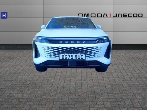 DG75RUC Omoda 9 1.5T SHS Noble 5dr 3DHT Thumbnail #3