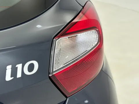 MT26XBC Hyundai i10 1.2 [79] Premium 5dr Auto [Nav] Thumbnail #13