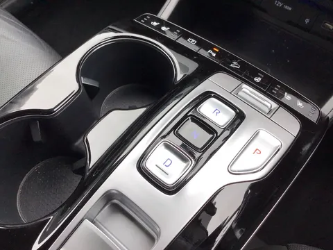 DU73EVC Hyundai Tucson 1.6 TGDi Hybrid 230 Ultimate 5dr 2WD Auto Thumbnail #15