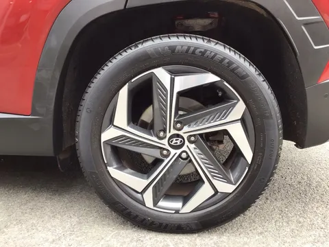 DU73EVC Hyundai Tucson 1.6 TGDi Hybrid 230 Ultimate 5dr 2WD Auto Thumbnail #19
