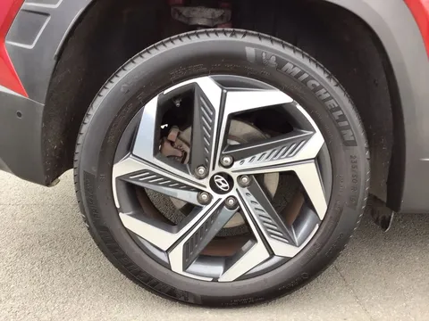 DU73EVC Hyundai Tucson 1.6 TGDi Hybrid 230 Ultimate 5dr 2WD Auto Thumbnail #20