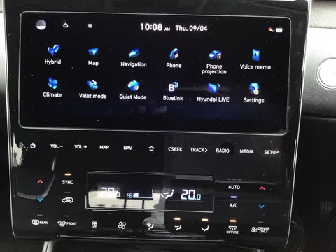 DU73EVC Hyundai Tucson 1.6 TGDi Hybrid 230 Ultimate 5dr 2WD Auto Thumbnail #24