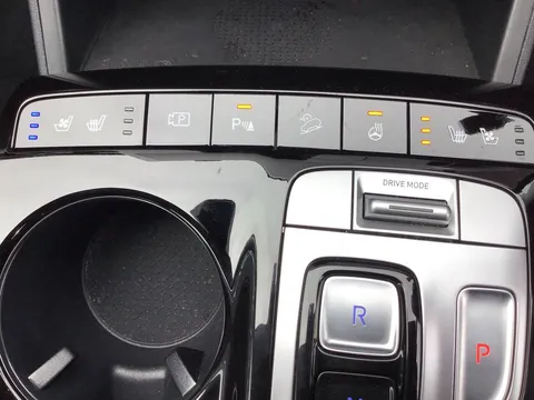 DU73EVC Hyundai Tucson 1.6 TGDi Hybrid 230 Ultimate 5dr 2WD Auto Thumbnail #31