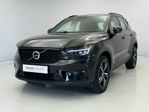 DX72LVS Volvo XC40 2.0 B4P Plus Dark 5dr AWD Auto Thumbnail #3
