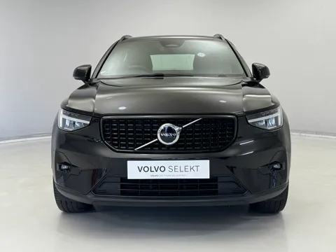 DX72LVS Volvo XC40 2.0 B4P Plus Dark 5dr AWD Auto Thumbnail #2
