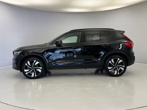 RA74DFE Volvo XC40 2.0 B3P Ultra Dark 5dr Auto Thumbnail #2