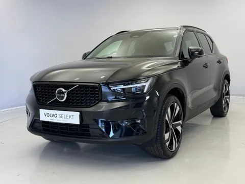 RA74DFE Volvo XC40 2.0 B3P Ultra Dark 5dr Auto Thumbnail #3