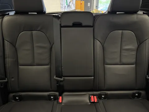 RA74DFE Volvo XC40 2.0 B3P Ultra Dark 5dr Auto Thumbnail #15