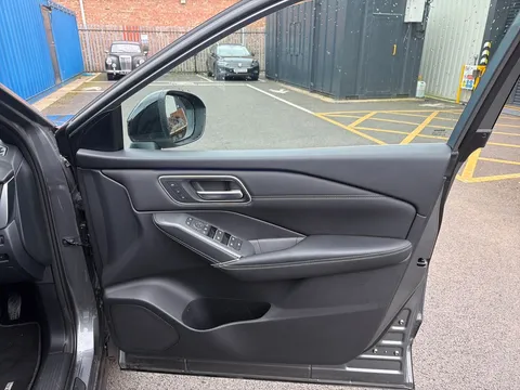 DV75SZU Nissan Qashqai 1.5 E-Power Tekna 5dr Auto Thumbnail #18