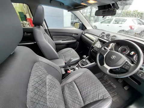 DX21OVB Suzuki Vitara 1.4 Boosterjet 48V Hybrid SZ5 5dr Thumbnail #13