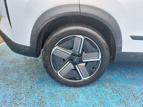 DC25UBR Jaecoo 7 1.5T SHS Luxury 5dr Auto Thumbnail #12