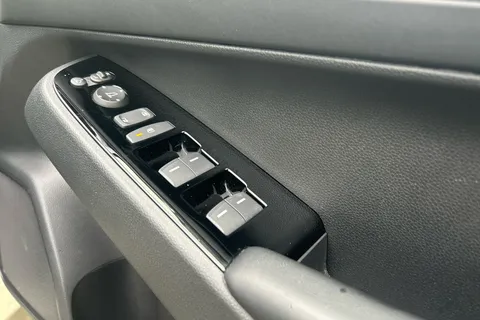 MV73UJH Honda Hr-V 1.5 eHEV Advance 5dr CVT Thumbnail #17