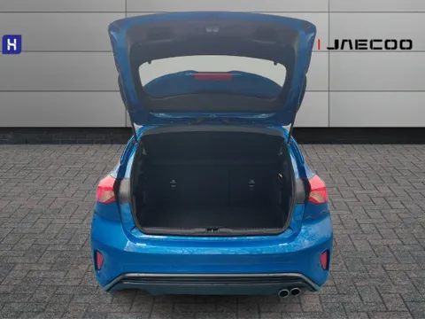 EA20YCH Ford Focus 2.0 EcoBlue ST-Line X 5dr Auto Thumbnail #10
