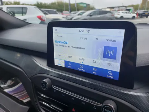 EA20YCH Ford Focus 2.0 EcoBlue ST-Line X 5dr Auto Thumbnail #11