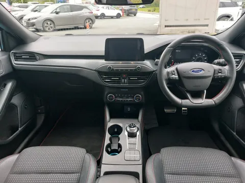 EA20YCH Ford Focus 2.0 EcoBlue ST-Line X 5dr Auto Thumbnail #2