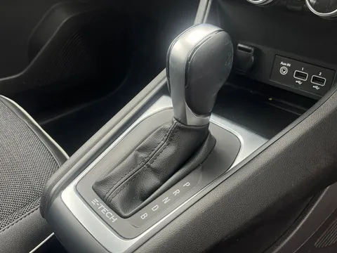 DV22KRX Renault Captur 1.6 E-TECH Hybrid 145 S Edition 5dr Auto Thumbnail #18