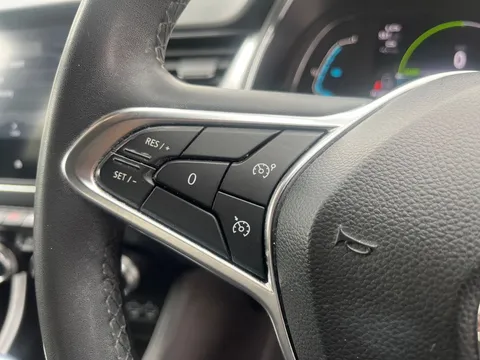 DV22KRX Renault Captur 1.6 E-TECH Hybrid 145 S Edition 5dr Auto Thumbnail #19