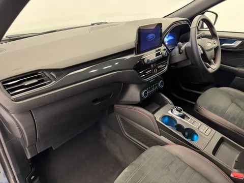 DP23XHM Ford Kuga 2.5 PHEV ST-Line X Edition 5dr CVT Thumbnail #10