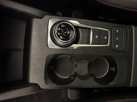 DP23XHM Ford Kuga 2.5 PHEV ST-Line X Edition 5dr CVT Thumbnail #17