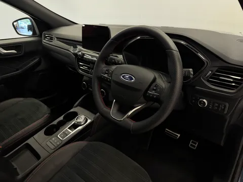 DP23XHM Ford Kuga 2.5 PHEV ST-Line X Edition 5dr CVT Thumbnail #12