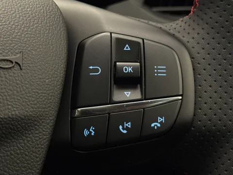 DP23XHM Ford Kuga 2.5 PHEV ST-Line X Edition 5dr CVT Thumbnail #23