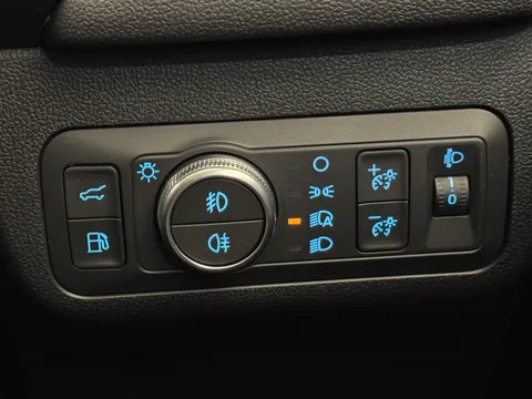 DP23XHM Ford Kuga 2.5 PHEV ST-Line X Edition 5dr CVT Thumbnail #30