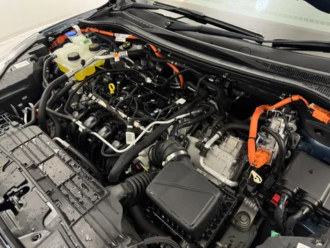 DP23XHM Ford Kuga 2.5 PHEV ST-Line X Edition 5dr CVT Thumbnail #31