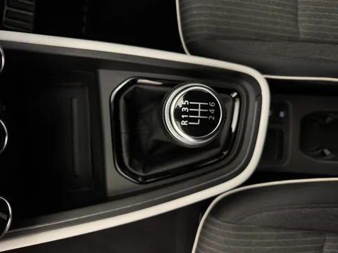 DY72NDL Renault Clio 1.0 TCe 90 Techno 5dr Thumbnail #15