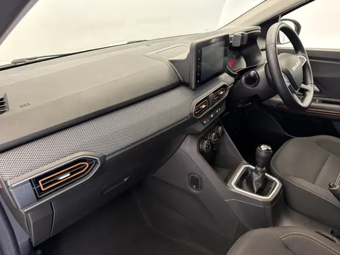 DY23FGU Dacia Sandero Stepway 1.0 TCe Expression 5dr Thumbnail #12