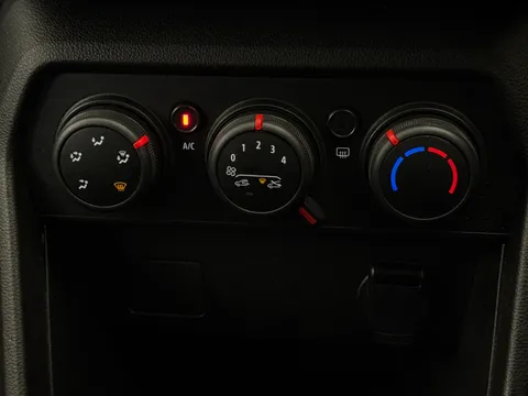 DY23FGU Dacia Sandero Stepway 1.0 TCe Expression 5dr Thumbnail #25