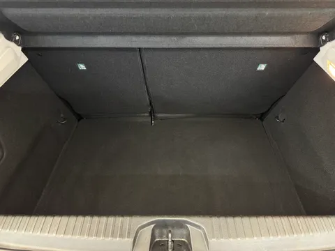 SG70OUN Renault Clio 1.0 TCe 100 Iconic 5dr Thumbnail #9