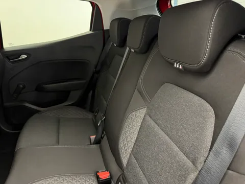 SG70OUN Renault Clio 1.0 TCe 100 Iconic 5dr Thumbnail #10